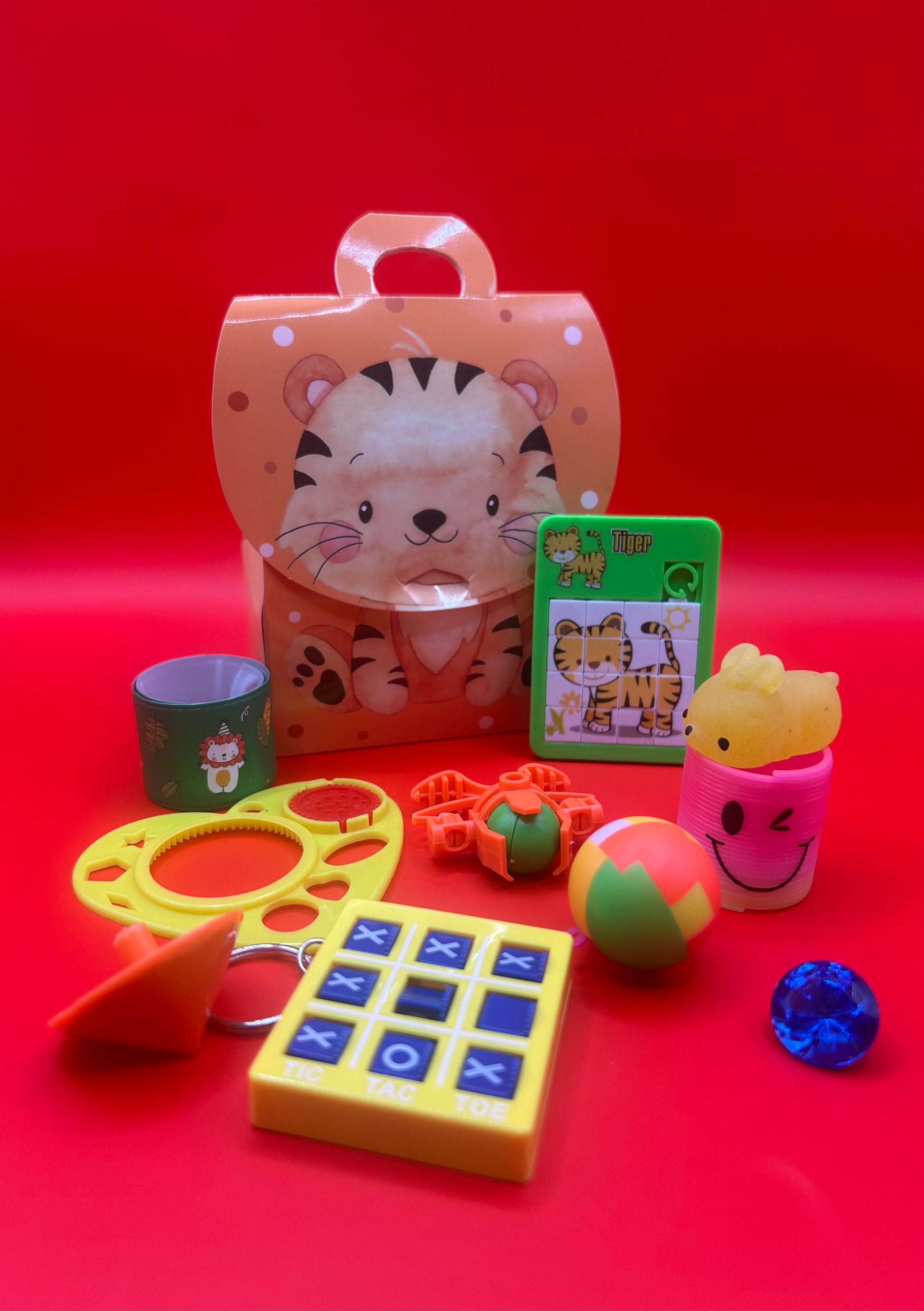 Box4Fun Zoo Box – tierische Überraschungsbox für Kinder mit tollen Zoo-Motiven und aufregenden Inhalten